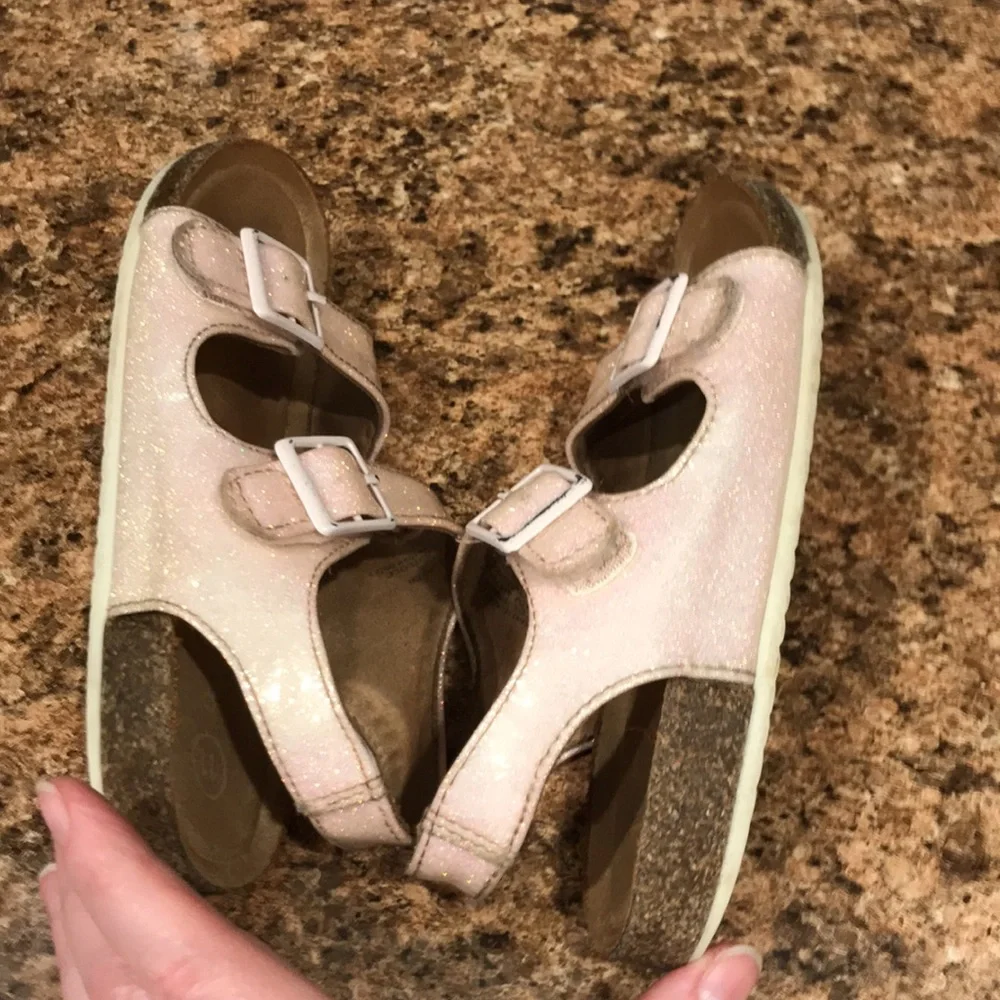 CAT & JACK Girls Reagan Shimmer Footbed Sandals | 11